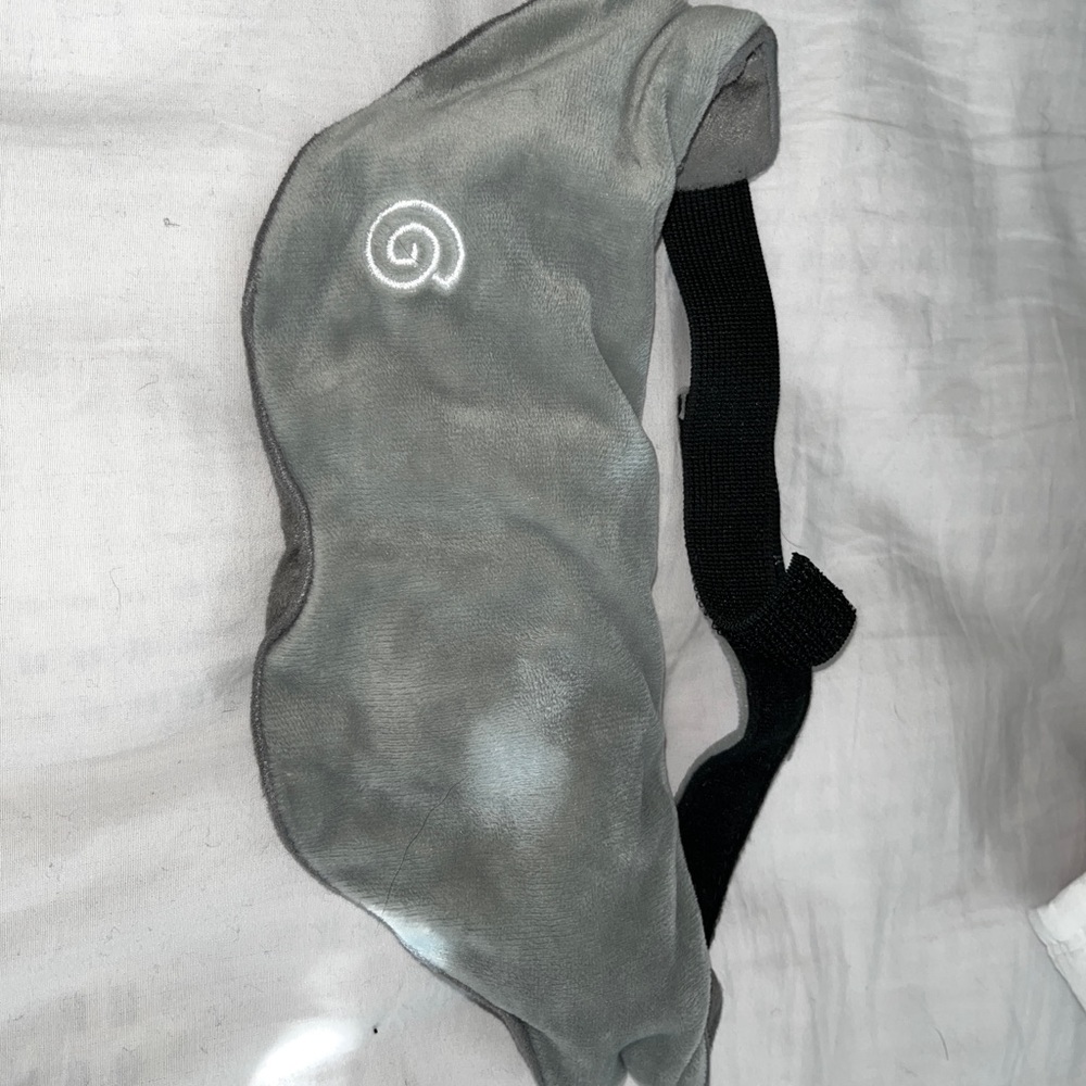 weighted eye mask